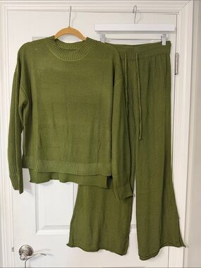 Amazon Essentials Olive Green Knit Crewneck Sweater and Skirt Set